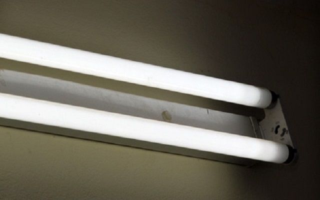 Hien Tuong Den Huynh Quang Nhap Nhay La Nhu The Nao